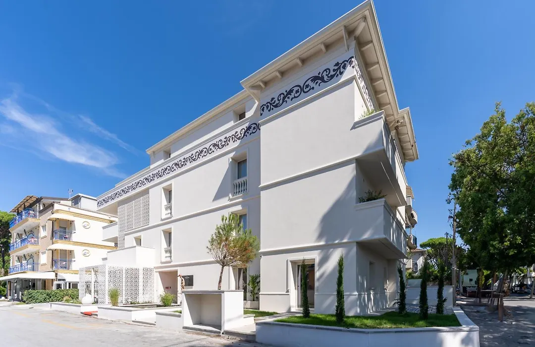 History Suite Riccione-1